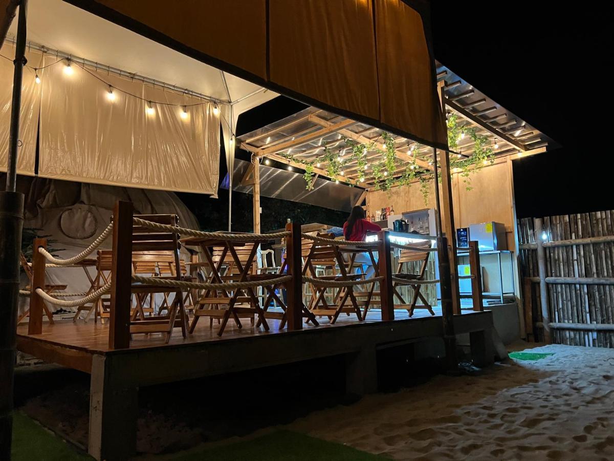 Nativa Whale Domes Hotel Puerto Lopez Exterior photo