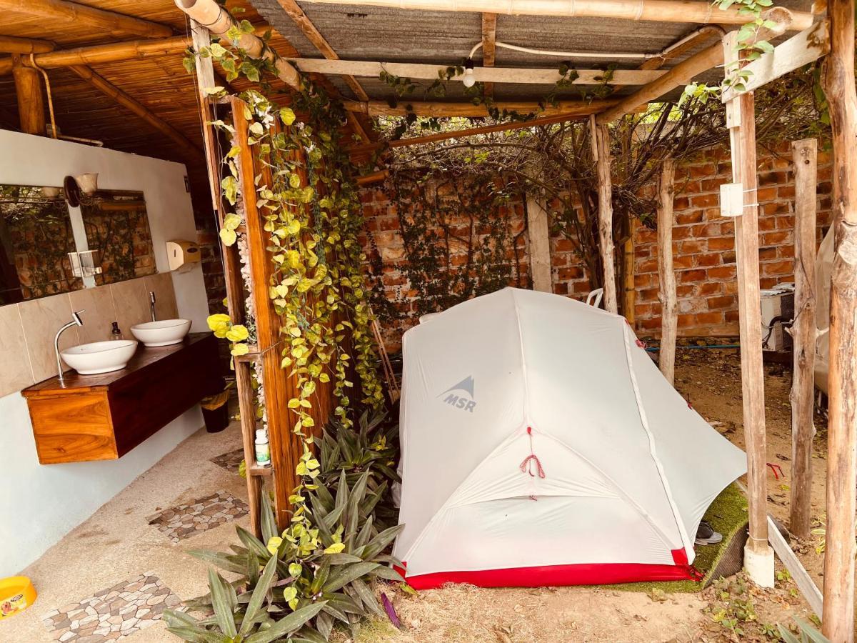 Nativa Whale Domes Hotel Puerto Lopez Exterior photo