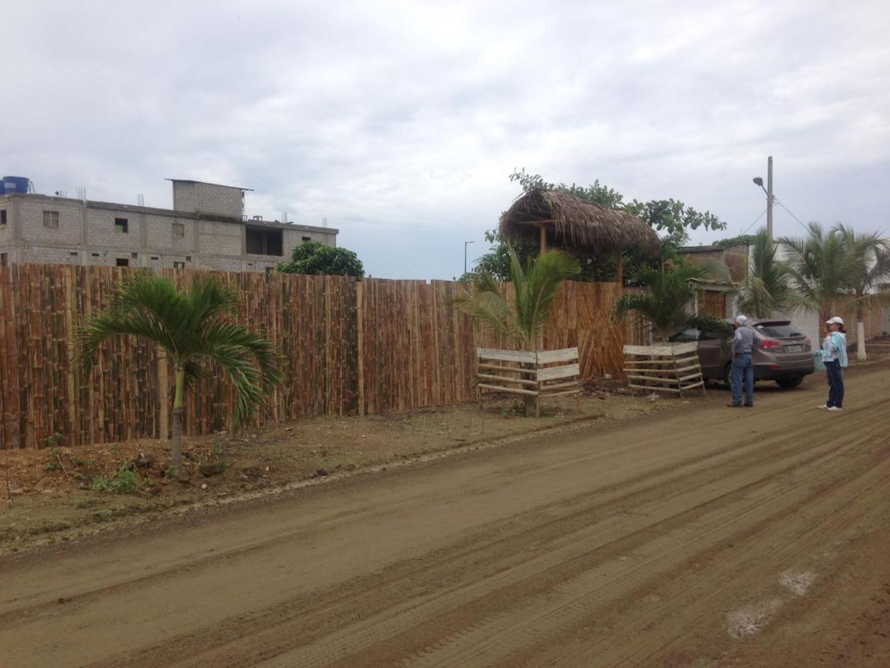 Nativa Whale Domes Hotel Puerto Lopez Exterior photo